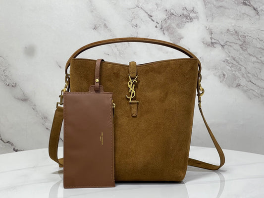 Velour Luxe Bucket Bag – Modern Parisian Sophistication