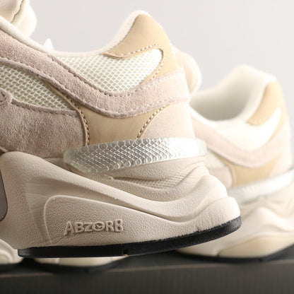 Aéron Runner Luxe – Minimalist Comfort with Urban Edge