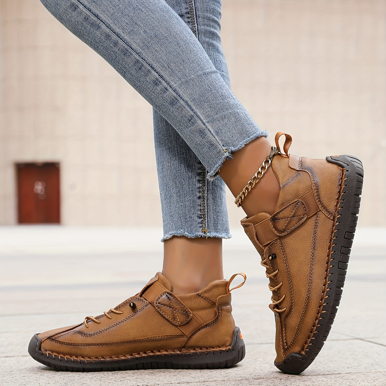FemmeTrek Urban Comfort – Breathable Leather Sneakers for Everyday Adventure