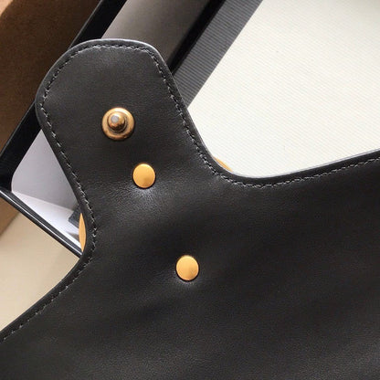 FemmeIcon Quilted Leather Bag – Classic Noir Edition