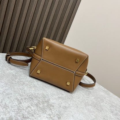 Lumière Bucket Bag – Effortless French Elegance