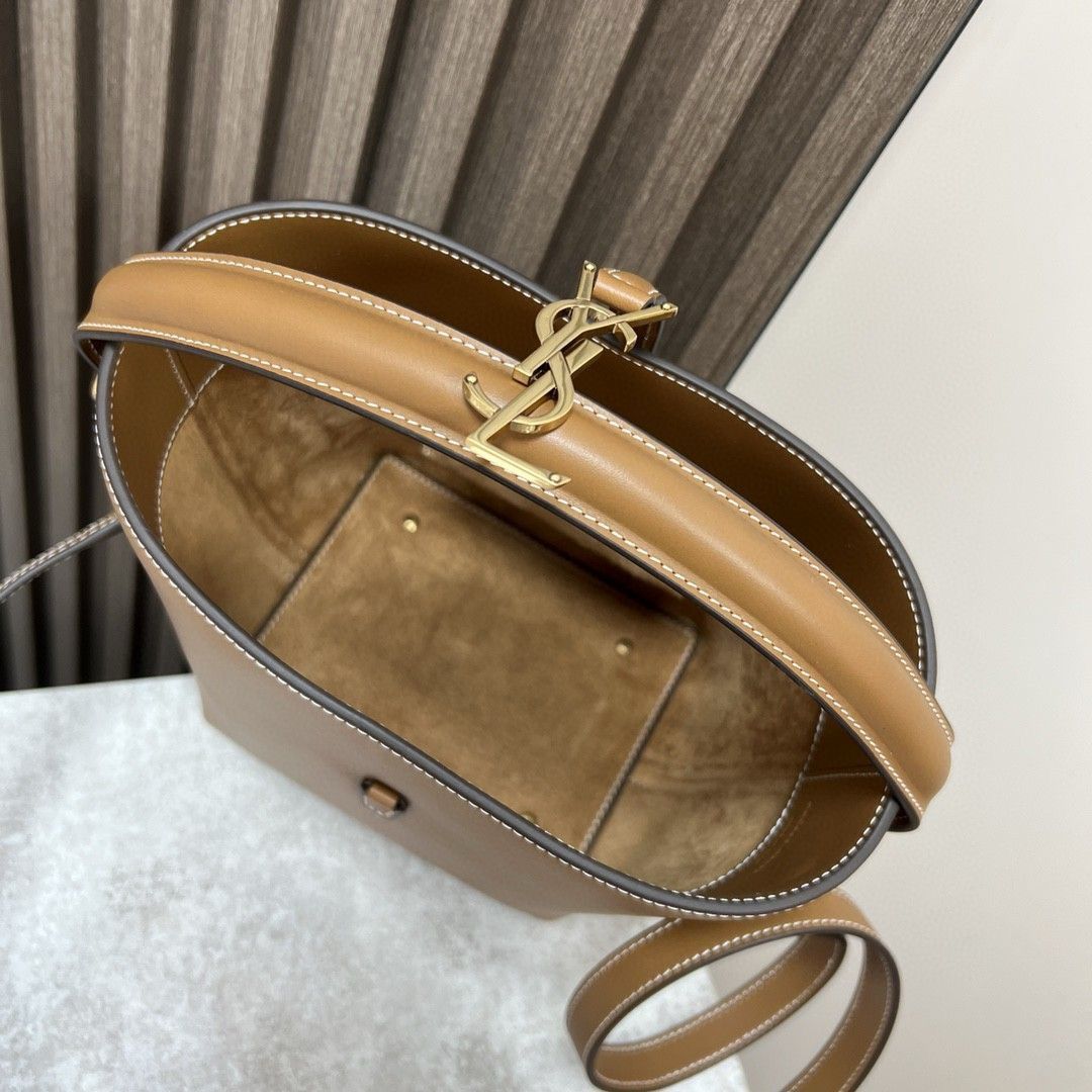 Lumière Bucket Bag – Effortless French Elegance