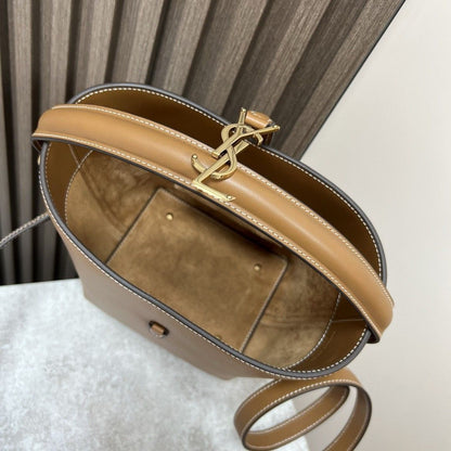 Lumière Bucket Bag – Effortless French Elegance