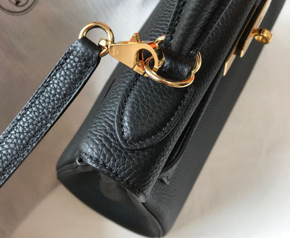 Femme Élégance Classic Top Handle Bag – Black Gold Edition