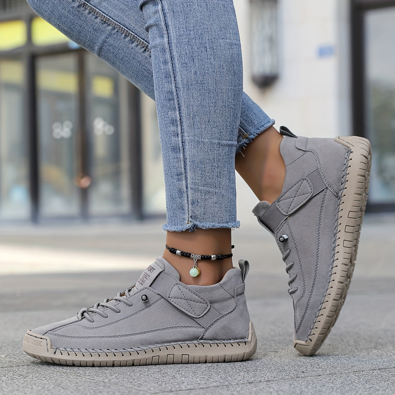 FemmeTrek Urban Comfort – Breathable Leather Sneakers for Everyday Adventure