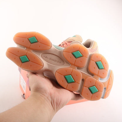 Aurora Street Sneakers